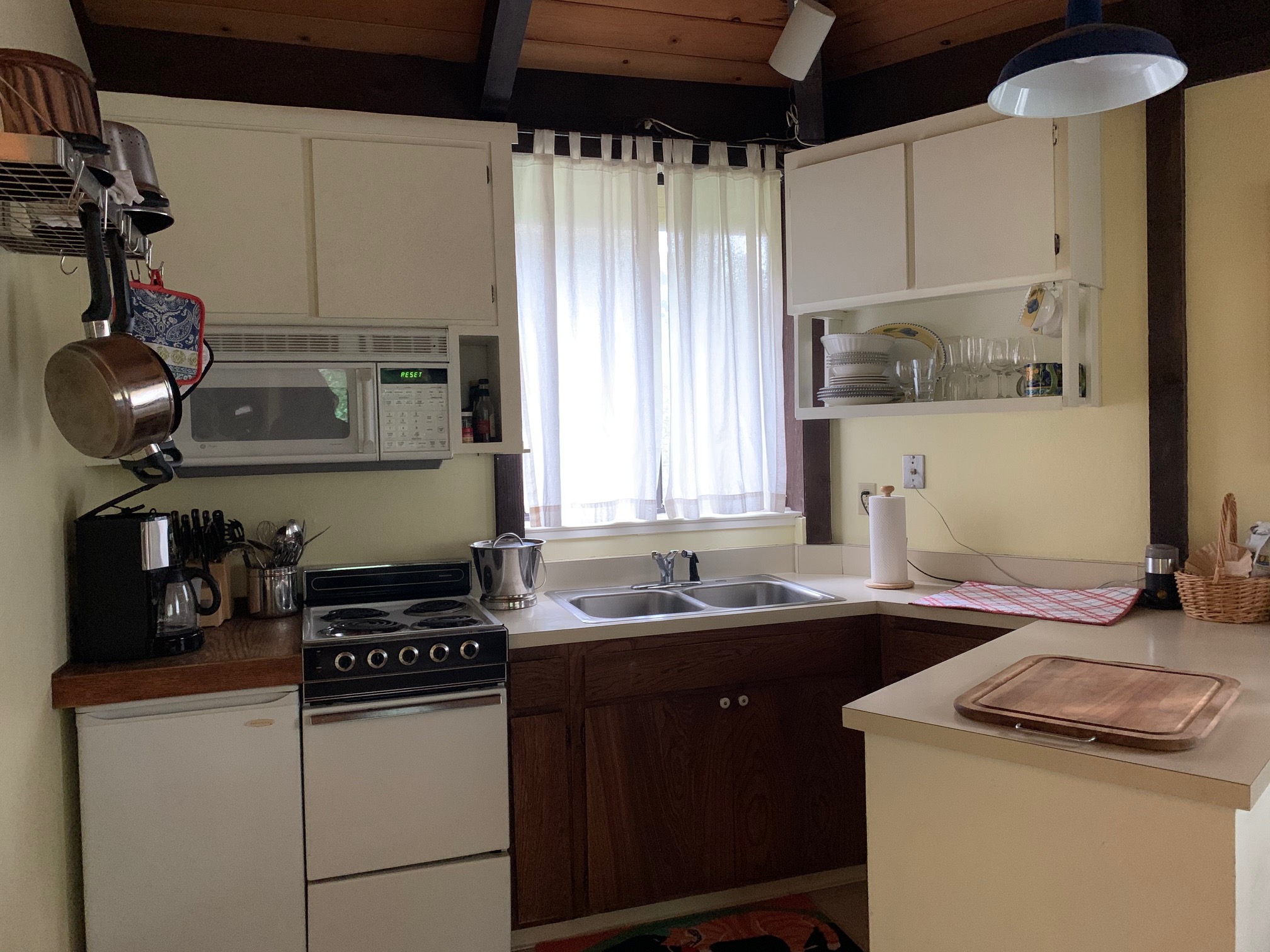 Kitchen area
